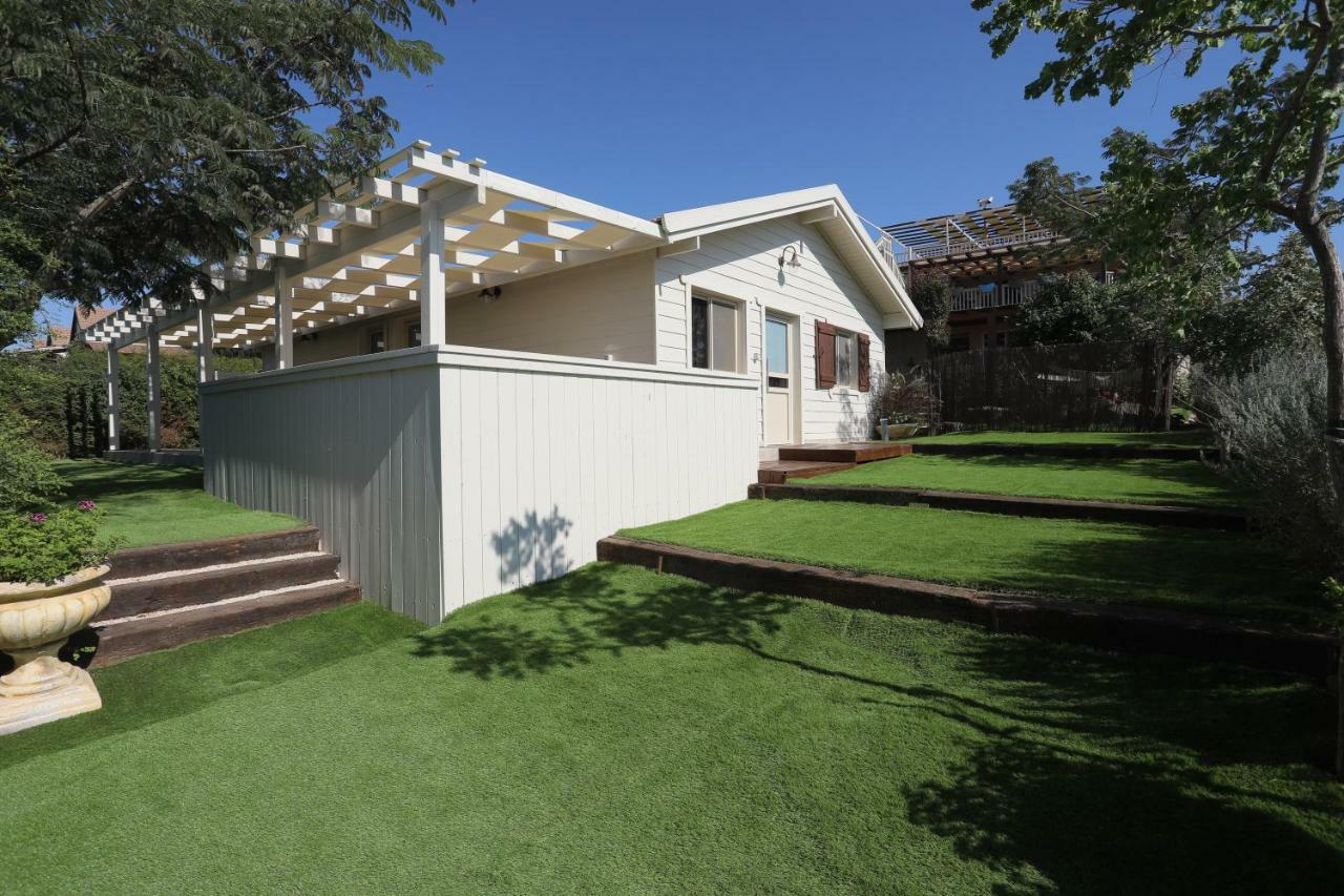 Lakeside Terrace Neot Golan Exterior photo