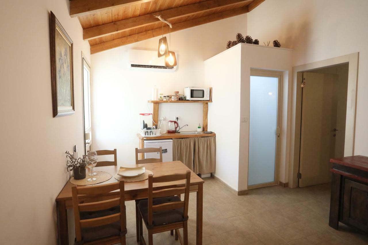Lakeside Terrace Neot Golan Exterior photo
